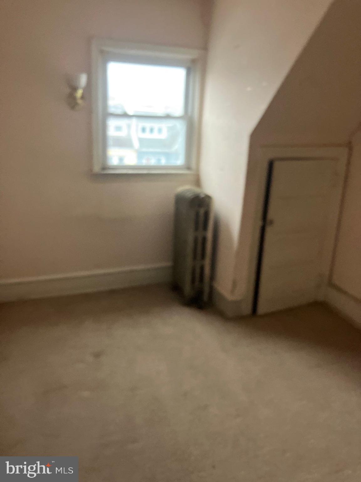 6419 N FAIRHILL STREET