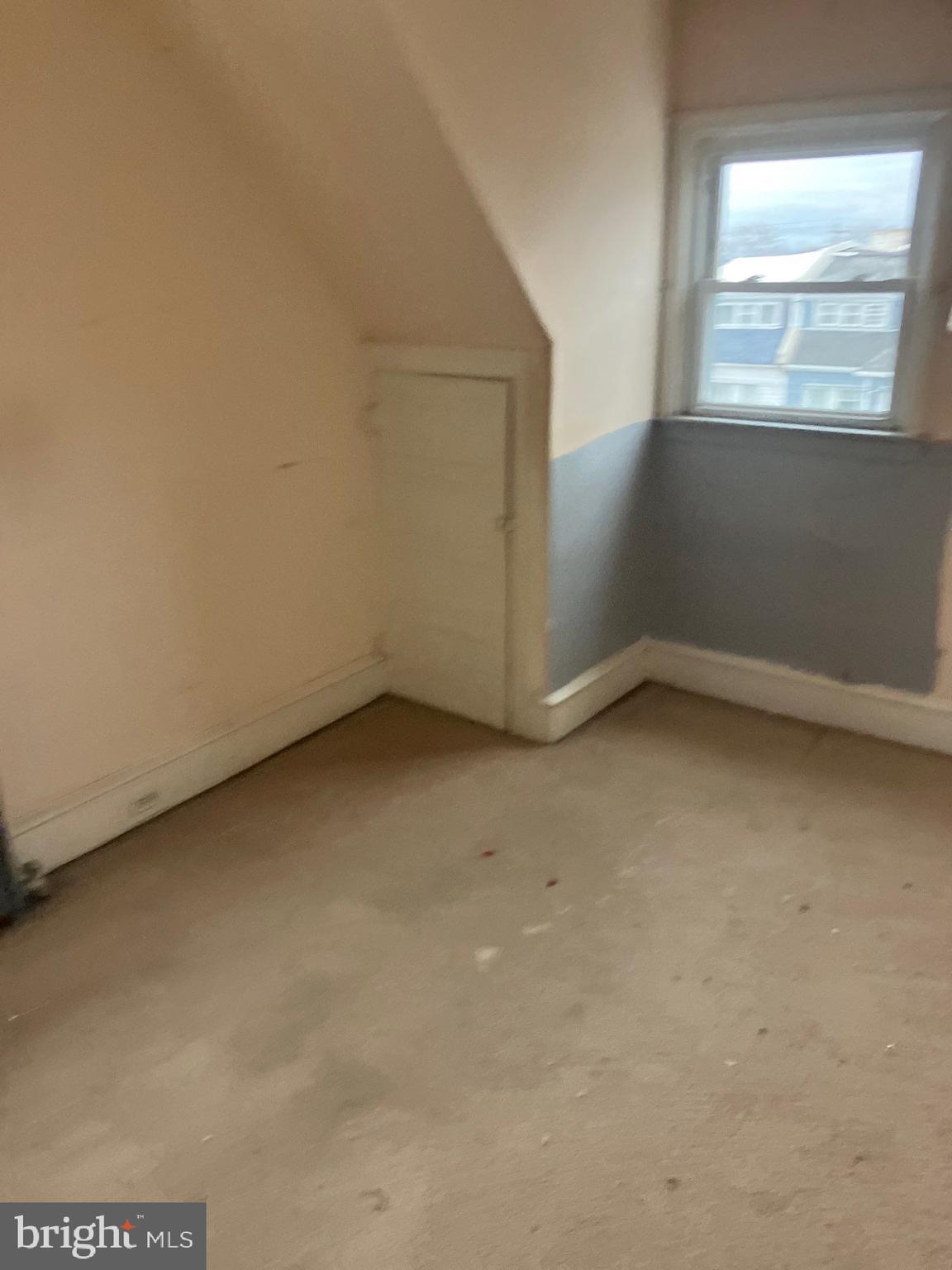 6419 N FAIRHILL STREET