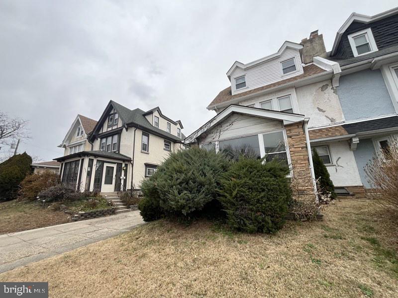 6419 N FAIRHILL STREET