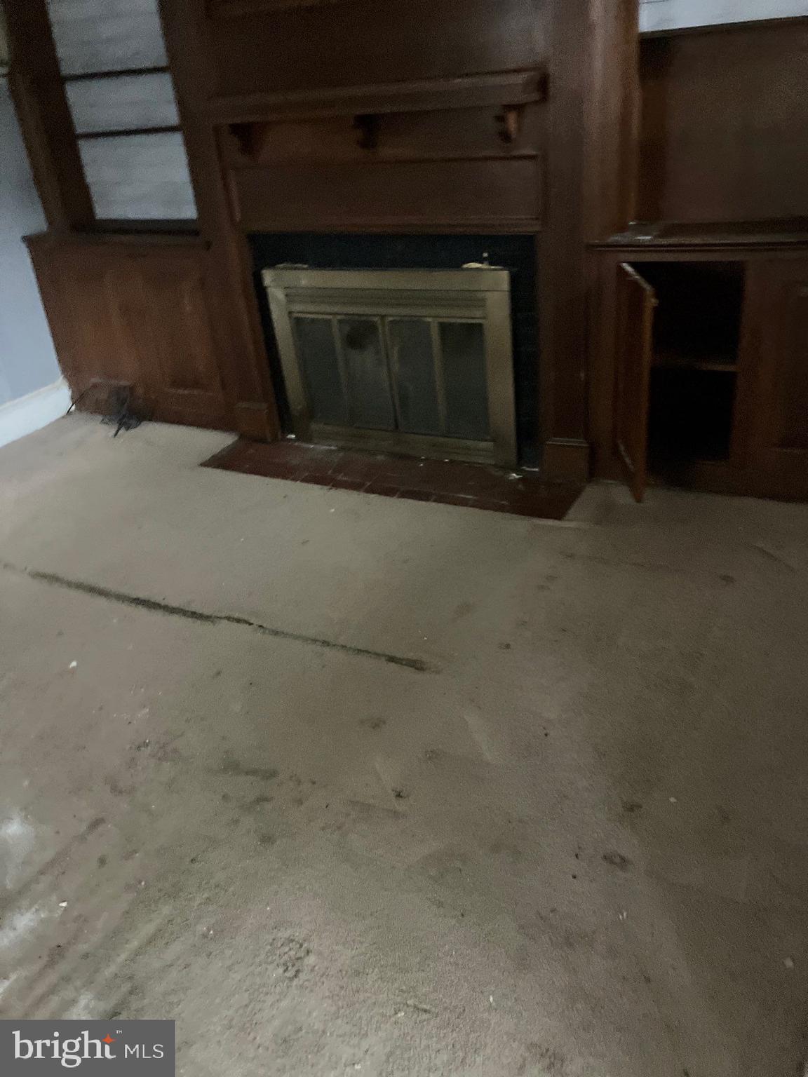 6419 N FAIRHILL STREET