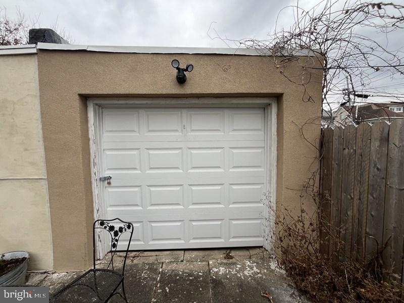 6419 N FAIRHILL STREET