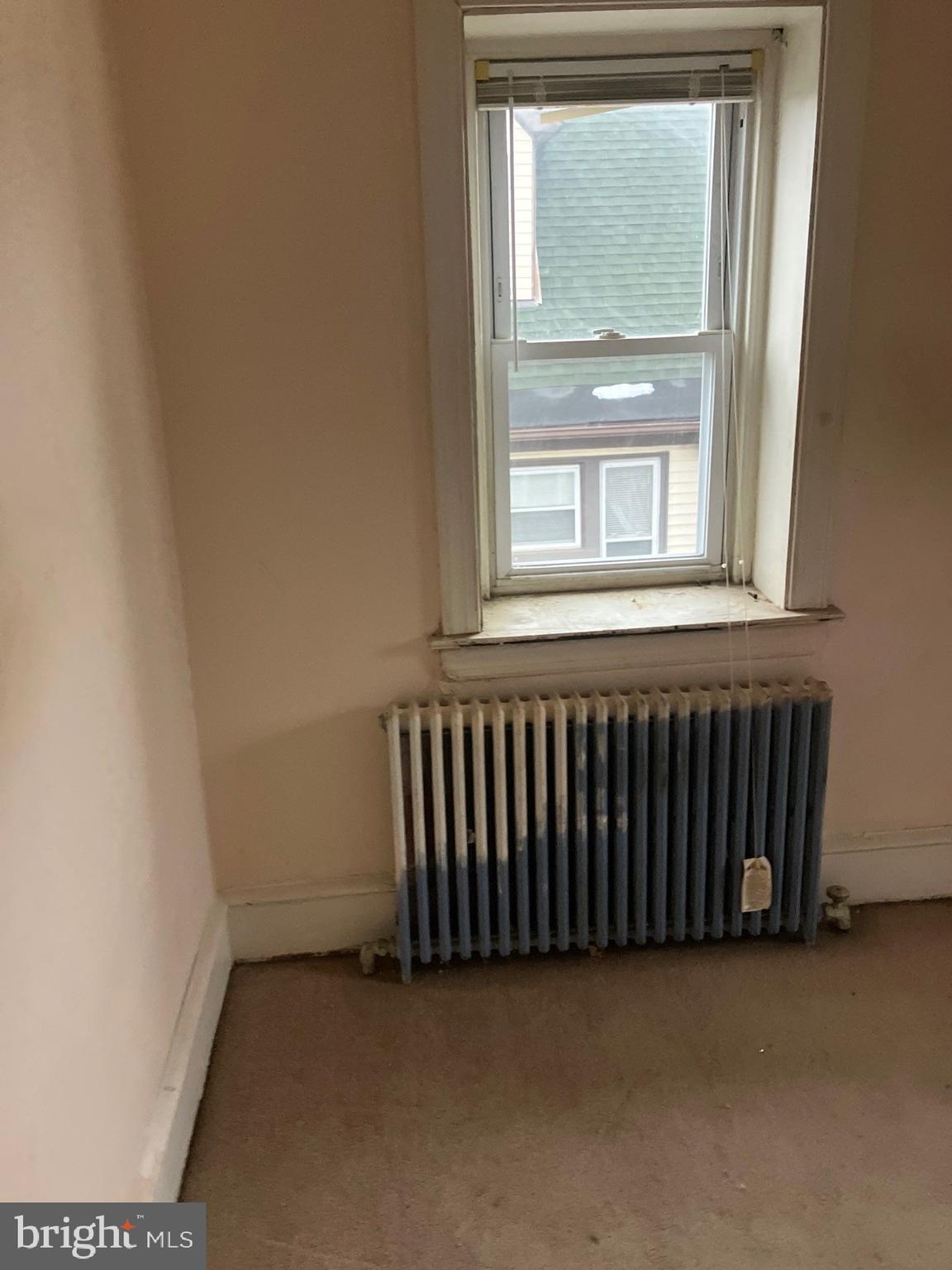 6419 N FAIRHILL STREET