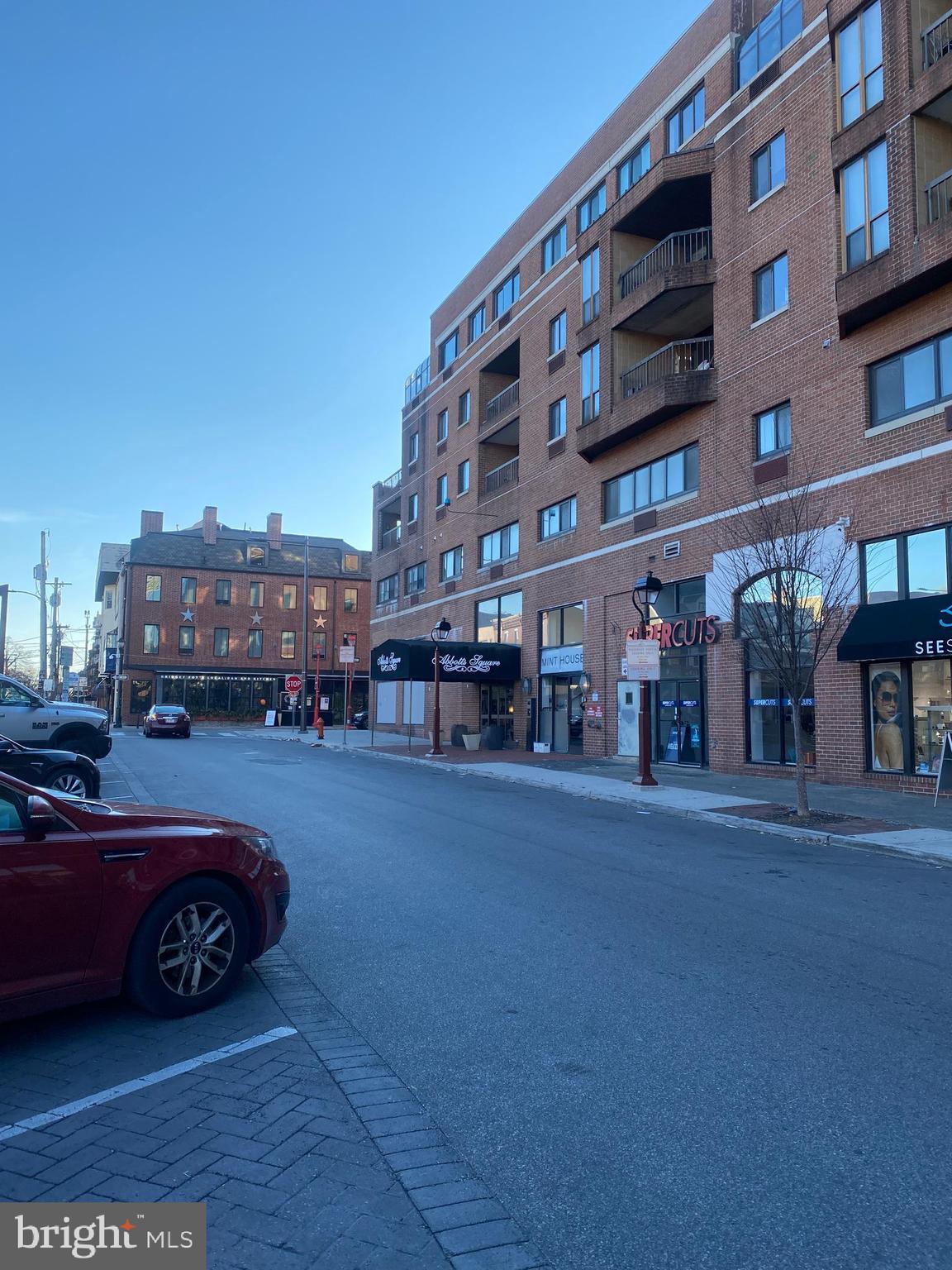 200 LOMBARD STREET 625