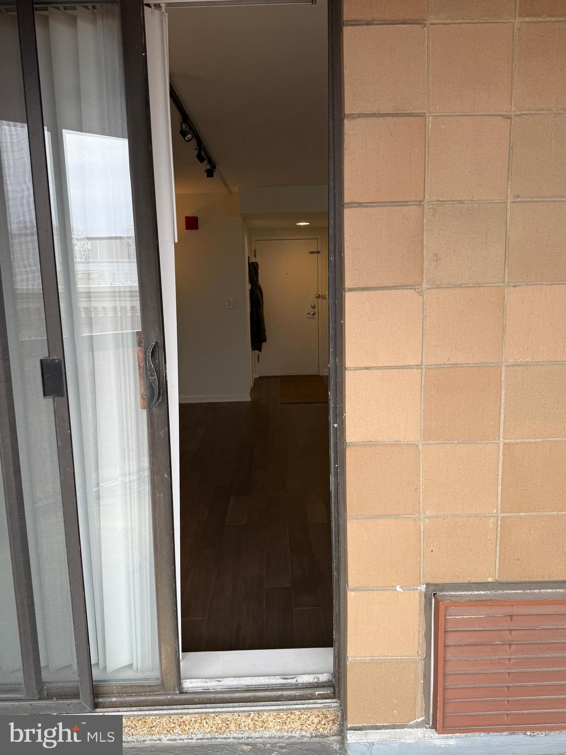 200 LOMBARD STREET 625