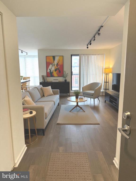 200 LOMBARD STREET 625