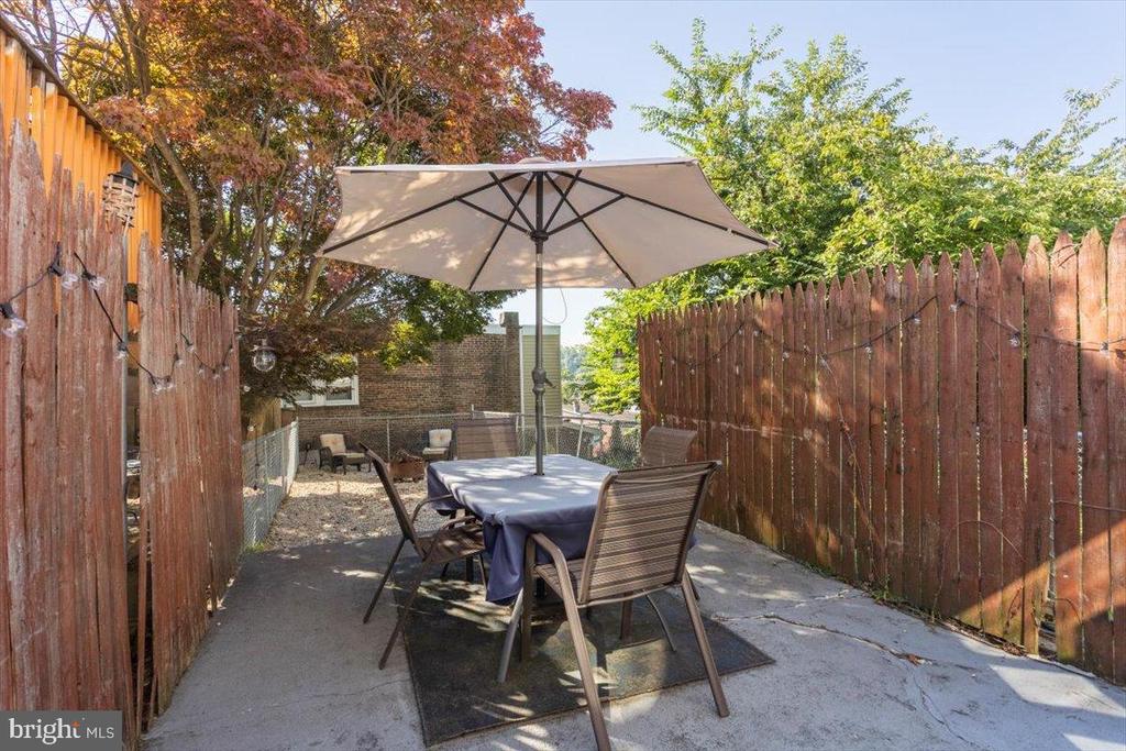 214 RIPKA STREET