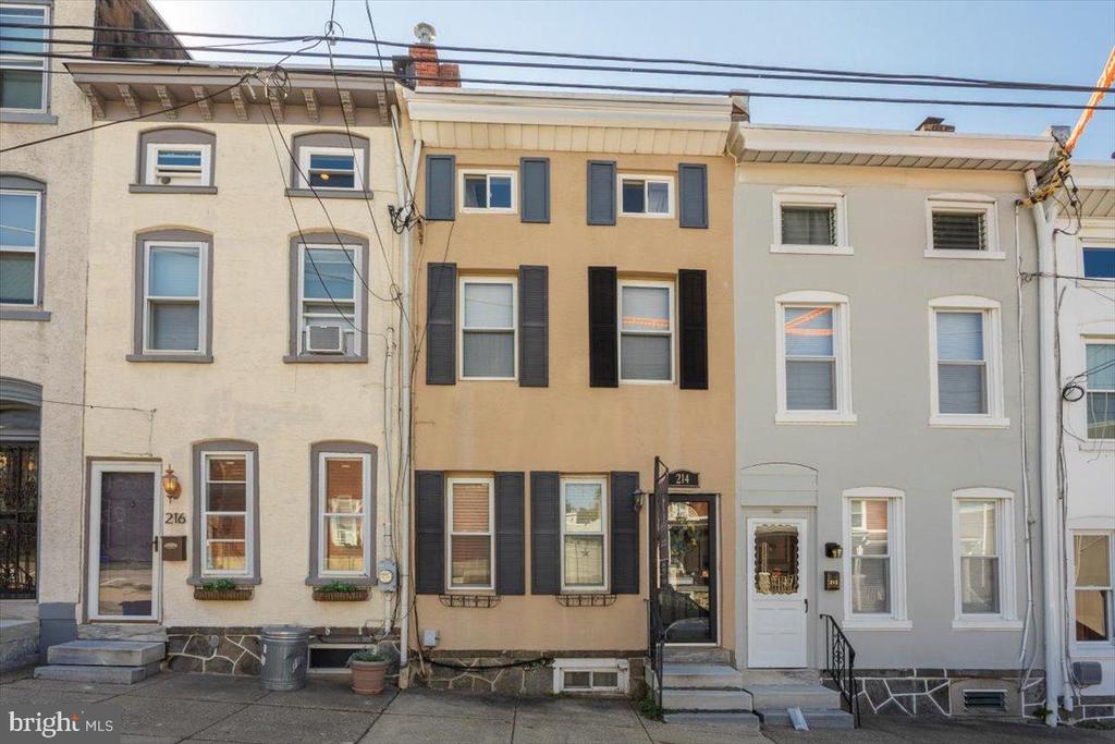 214 RIPKA STREET