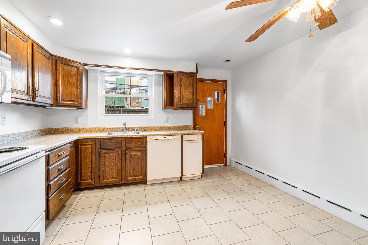 809 MCCLELLAN STREET