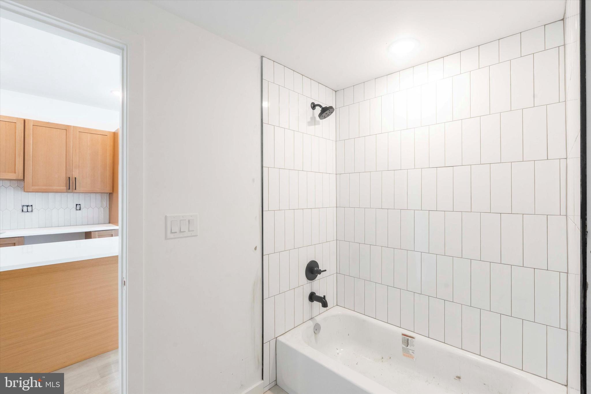 754 S 4TH STREET 402