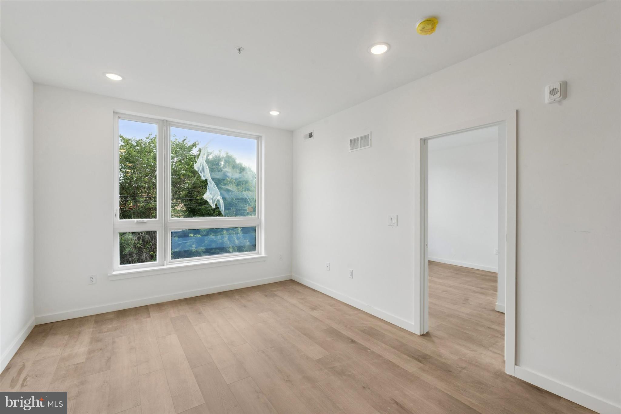 754 S 4TH STREET 402