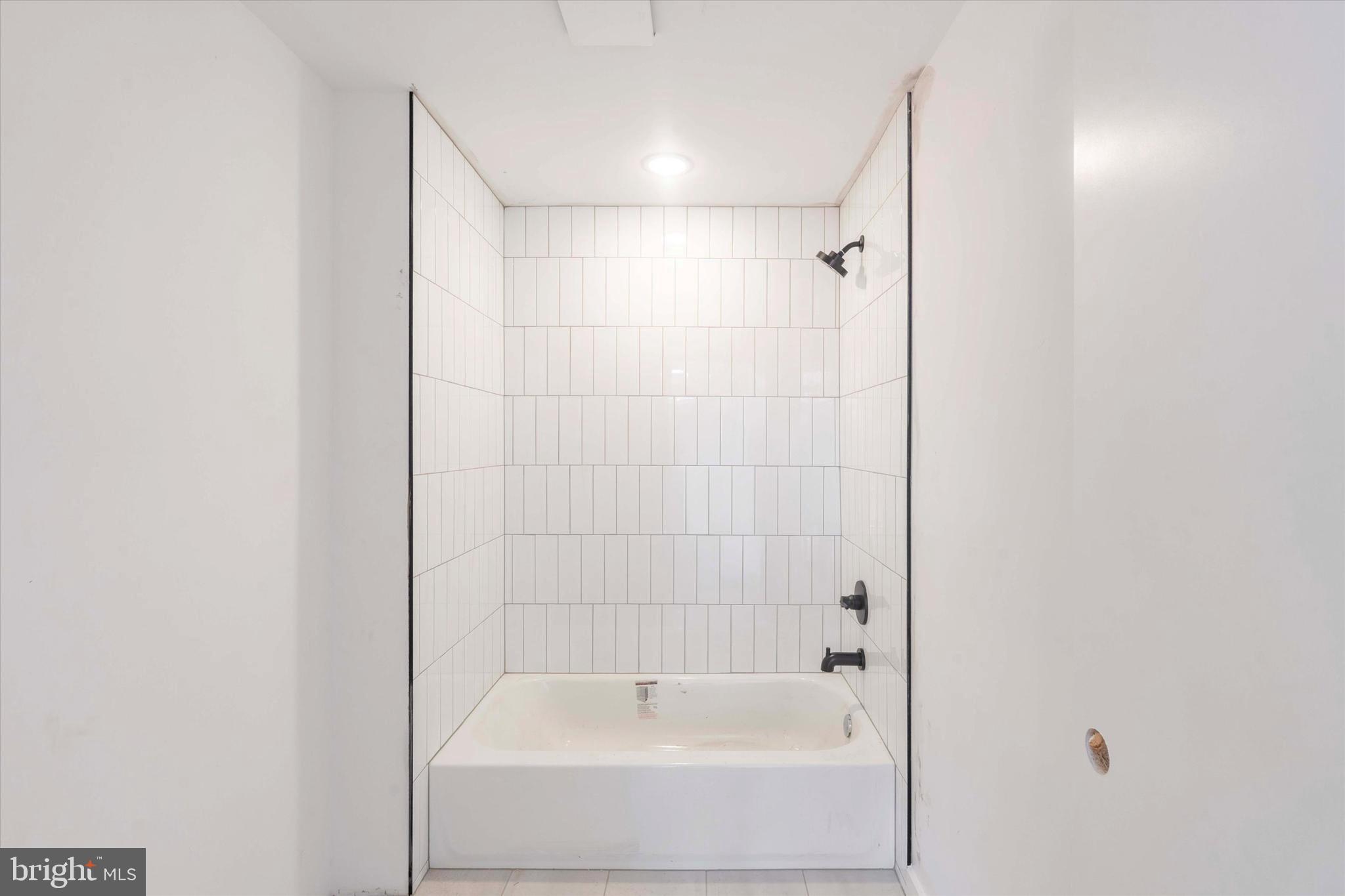 754 S 4TH STREET 402