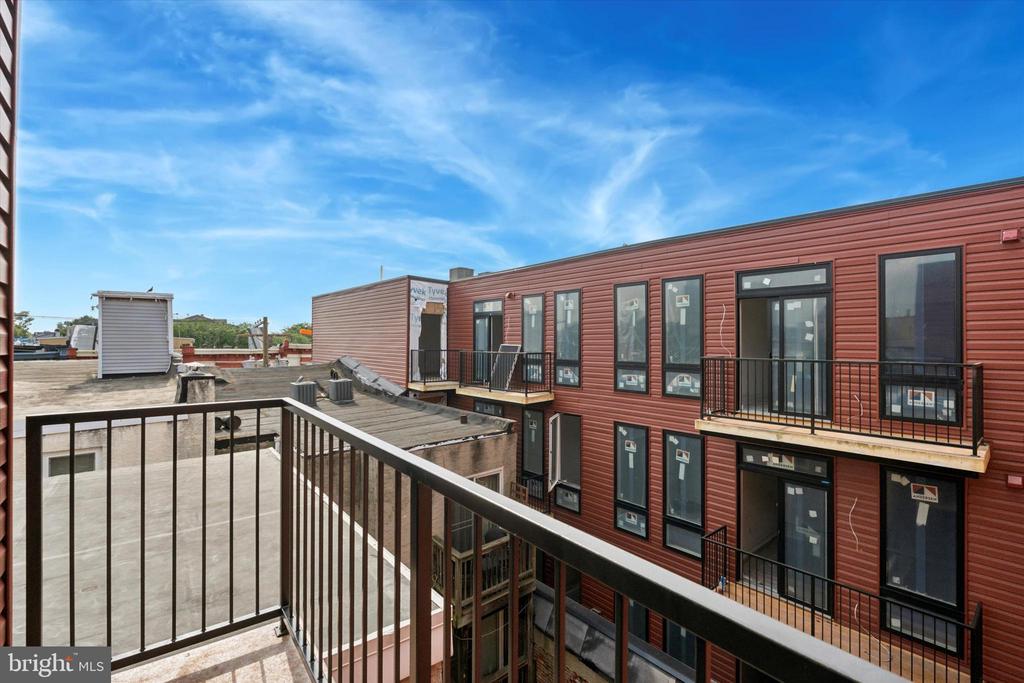 754 S 4TH STREET 402