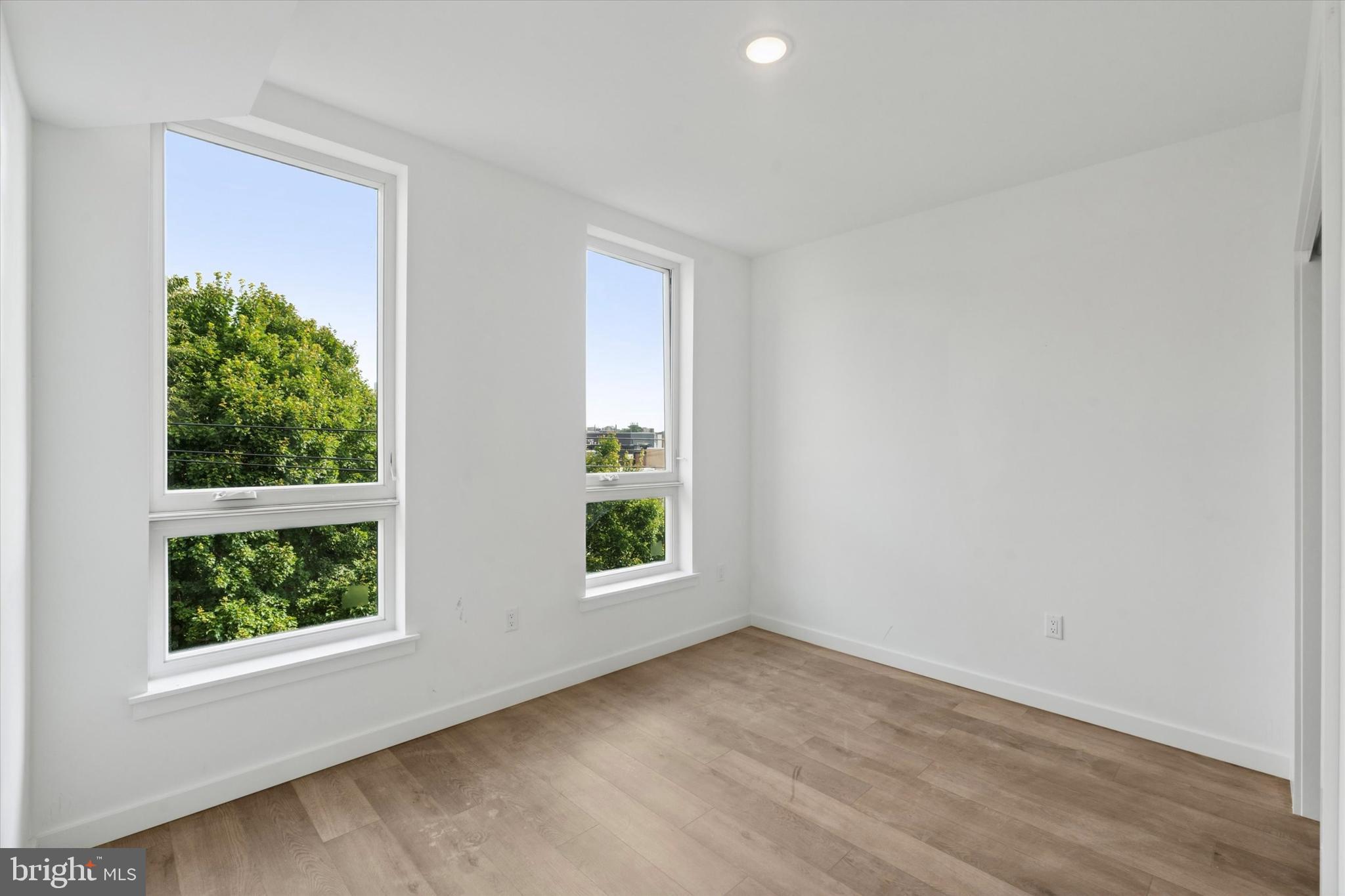 754 S 4TH STREET 402