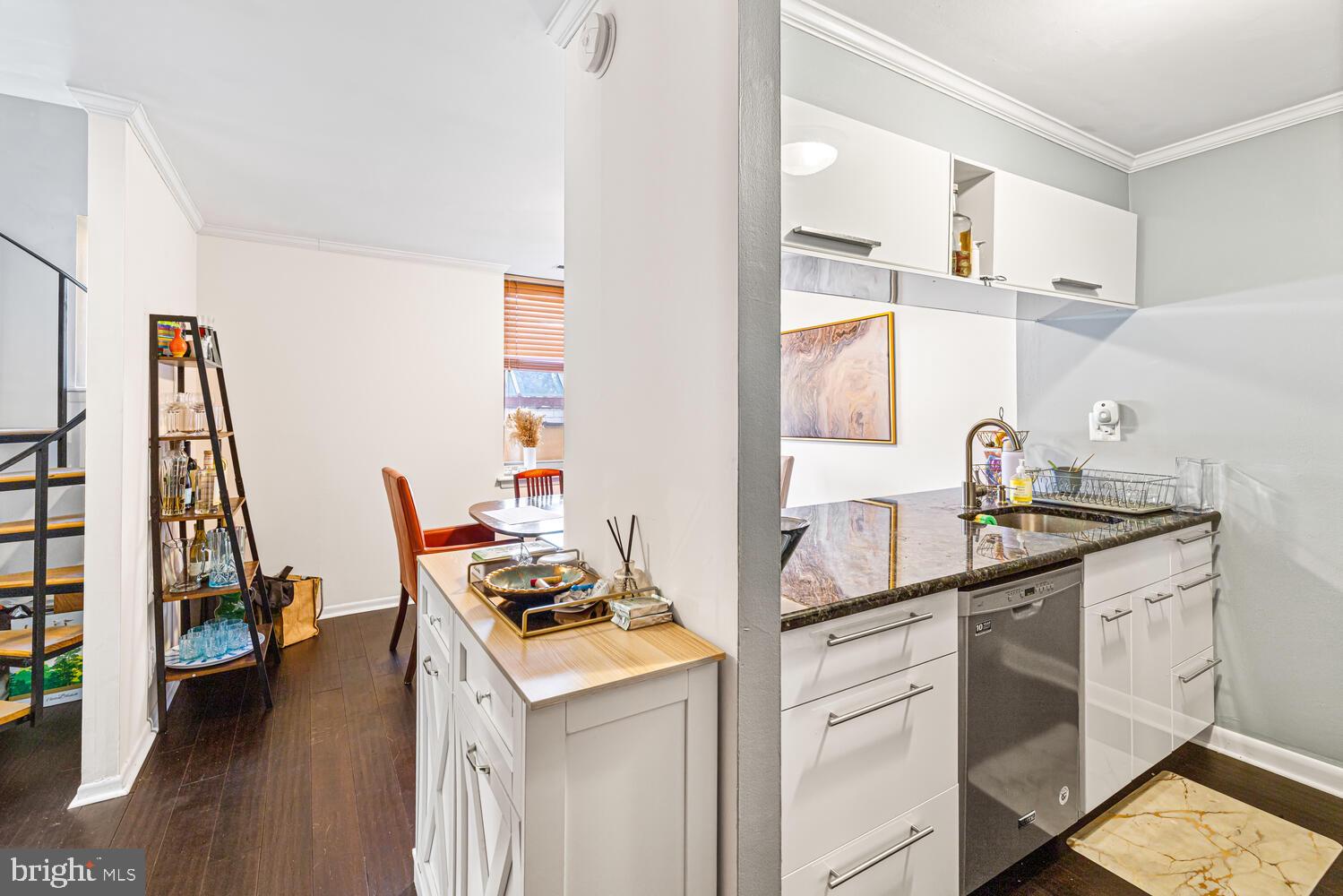 1137 PINE STREET E 300