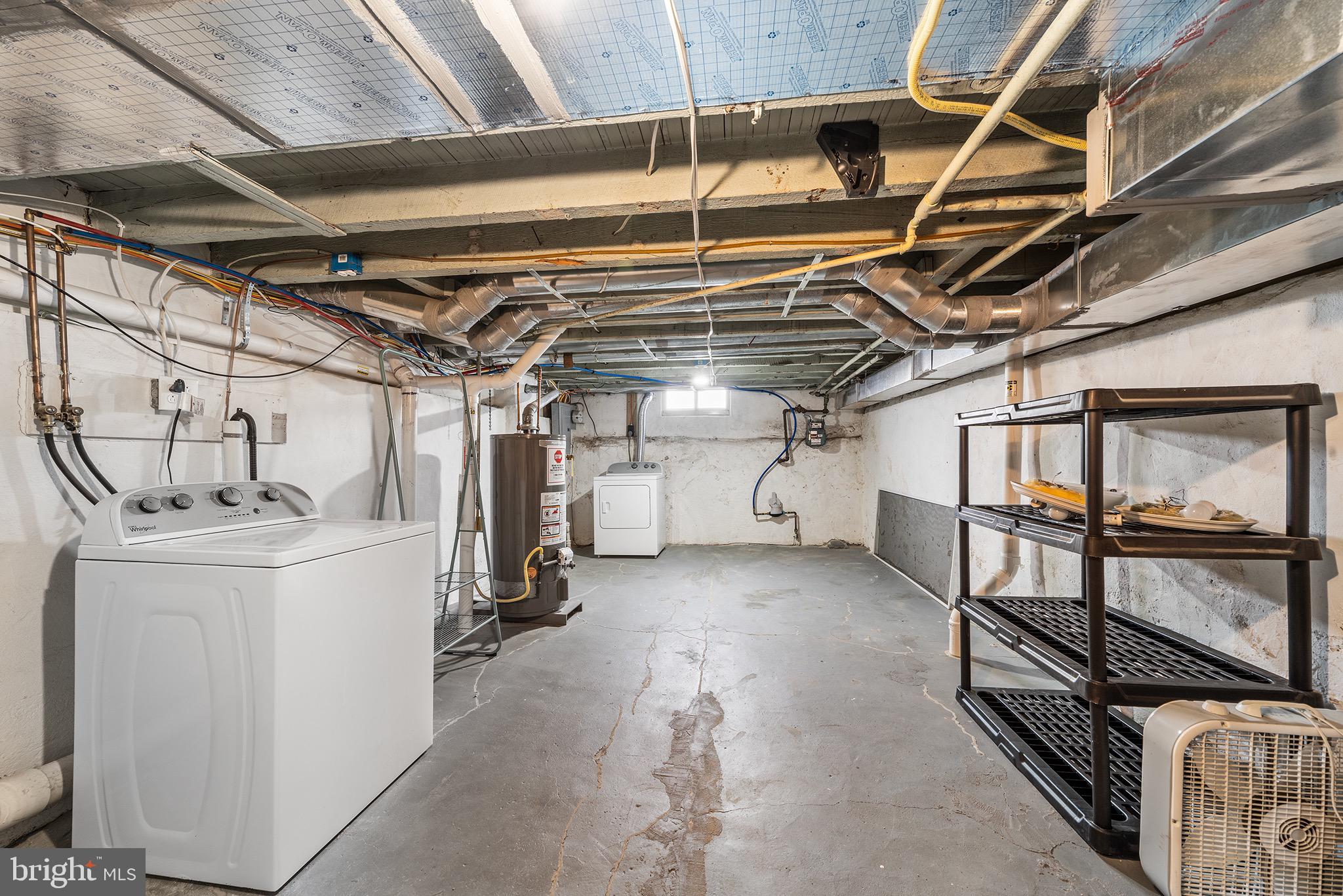 2943 E THOMPSON STREET