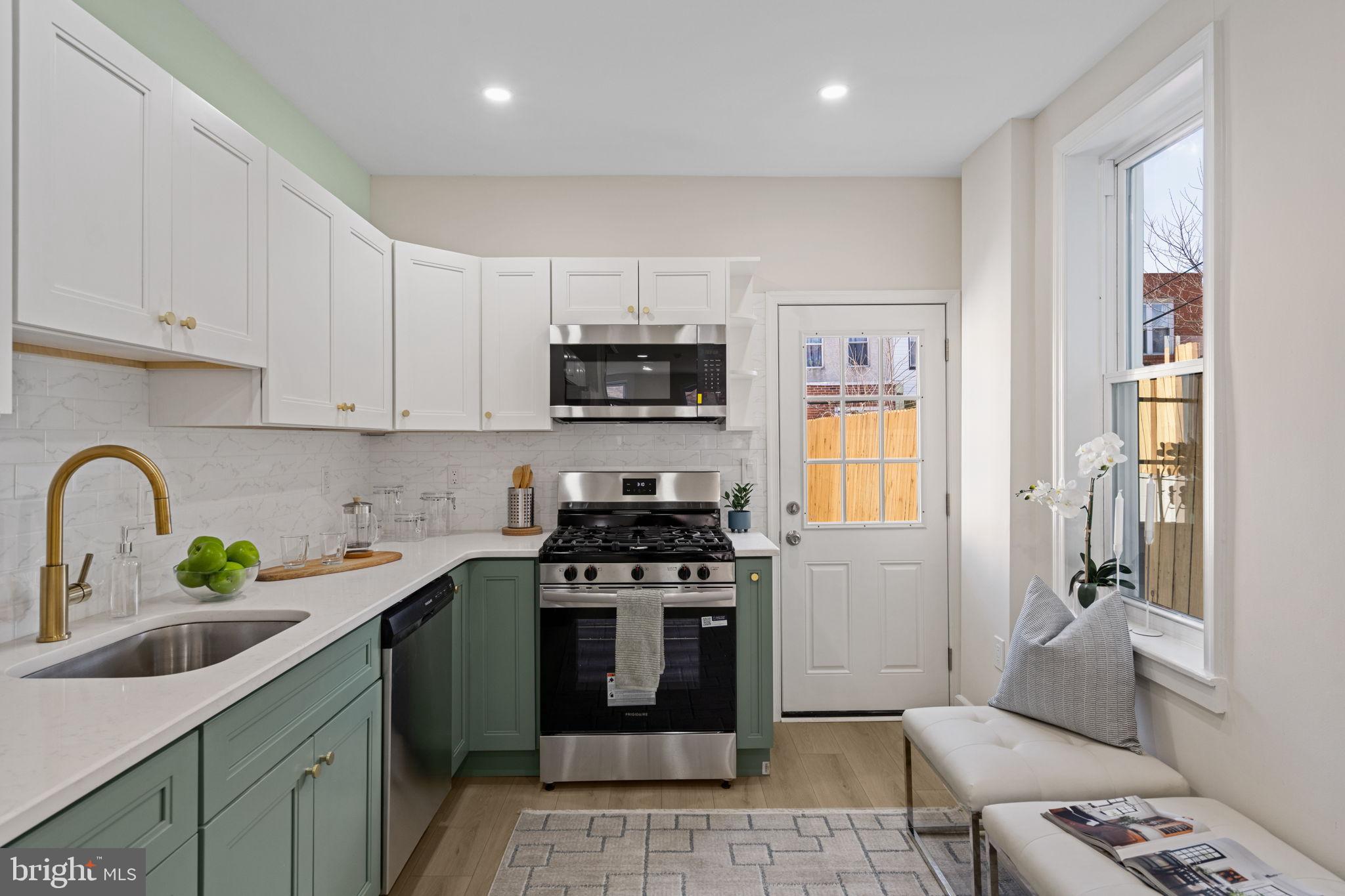 1937 S LAMBERT STREET