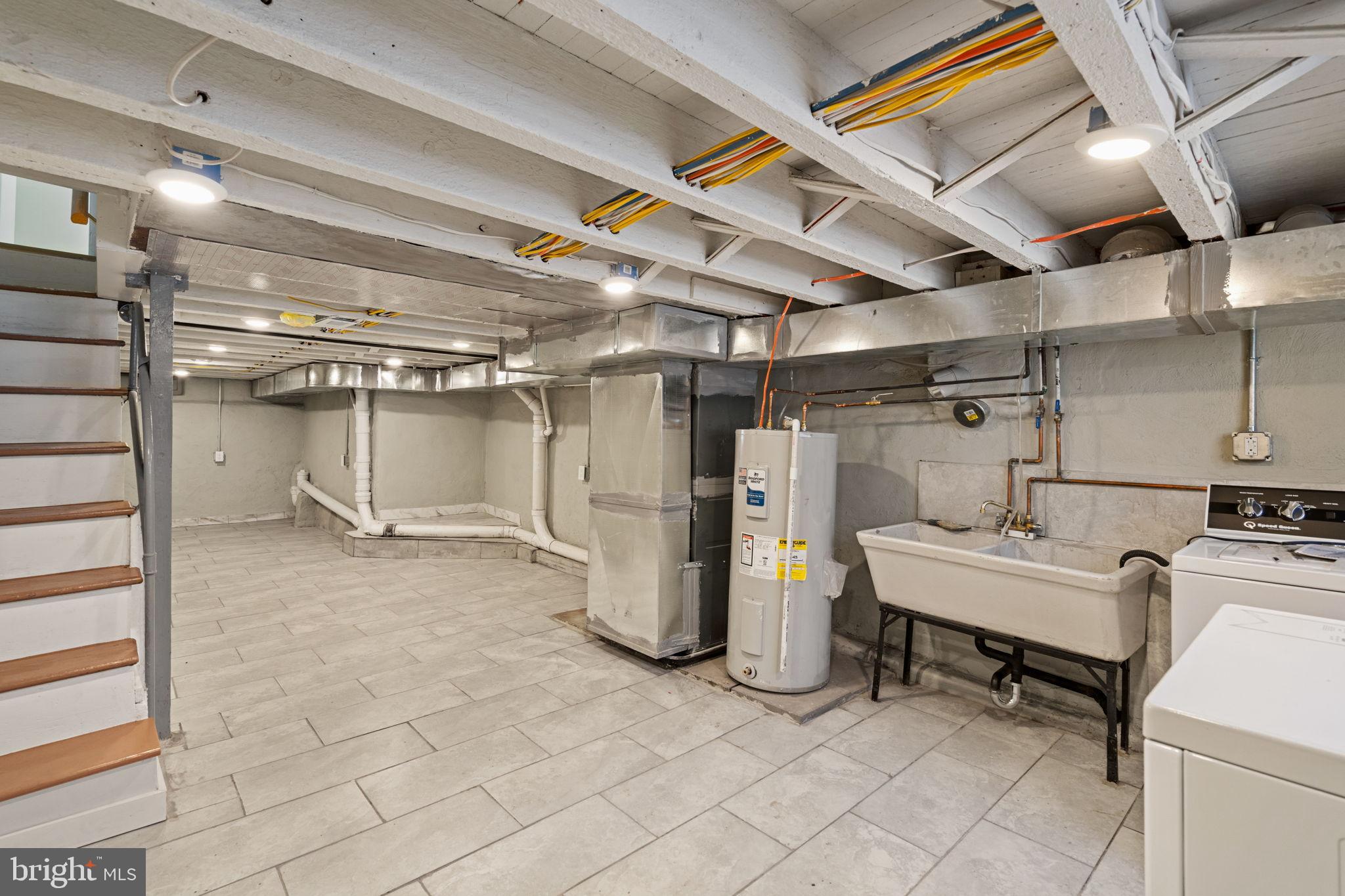 1937 S LAMBERT STREET