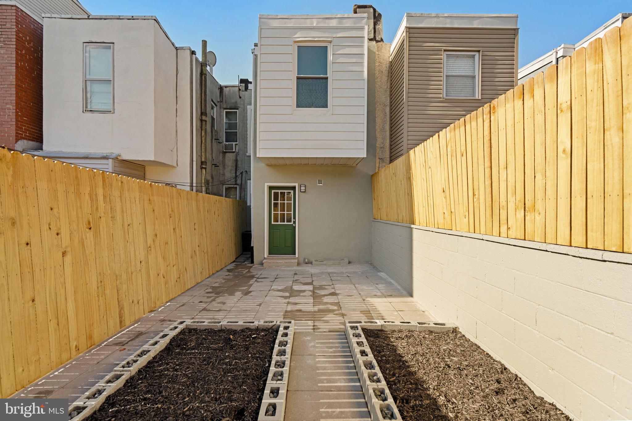 1937 S LAMBERT STREET