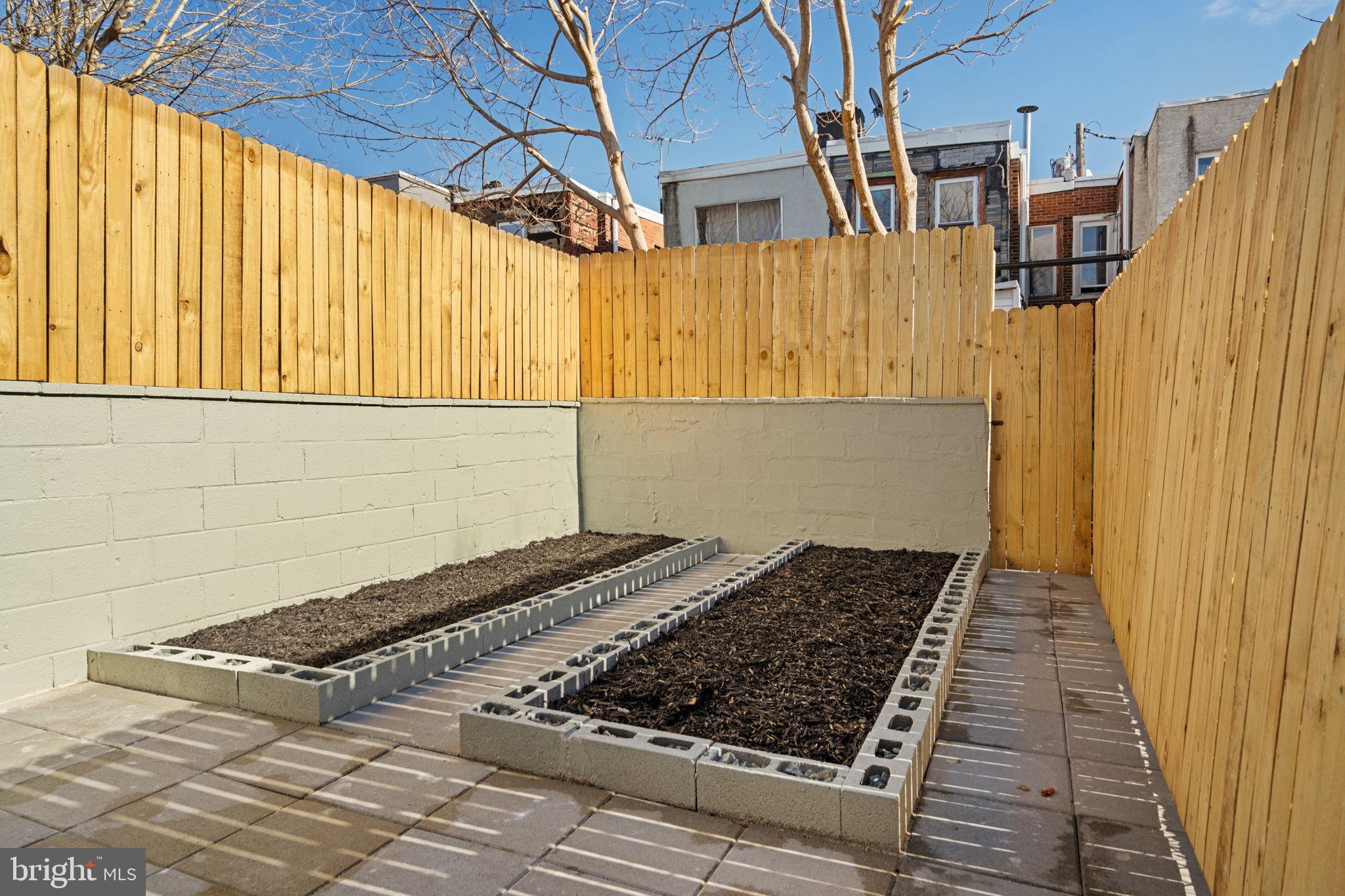 1937 S LAMBERT STREET