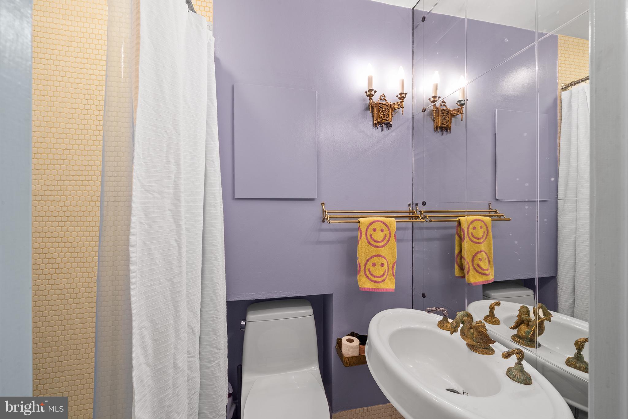 2009 SPRUCE STREET C