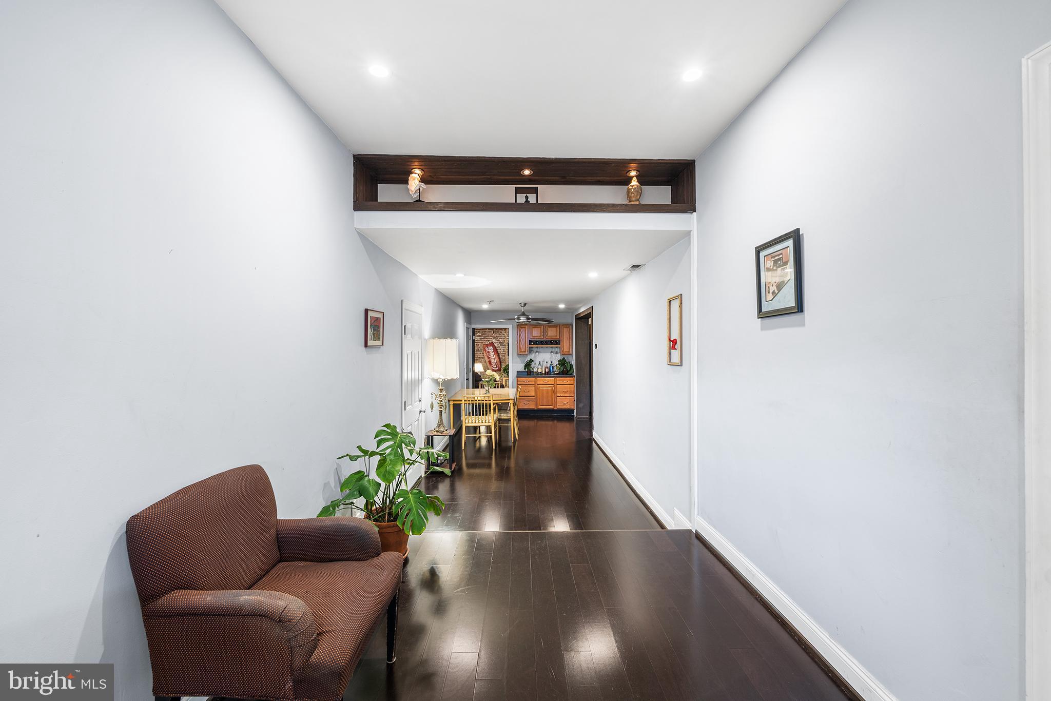 1506 E WILT STREET 14