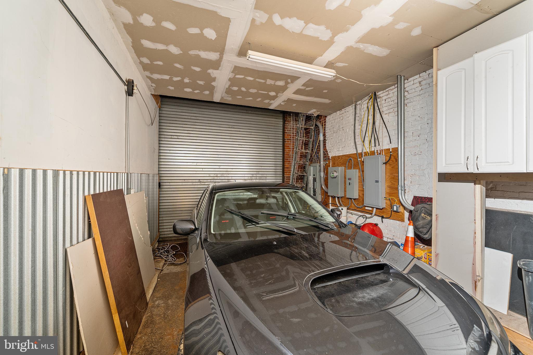 1506 E WILT STREET 14