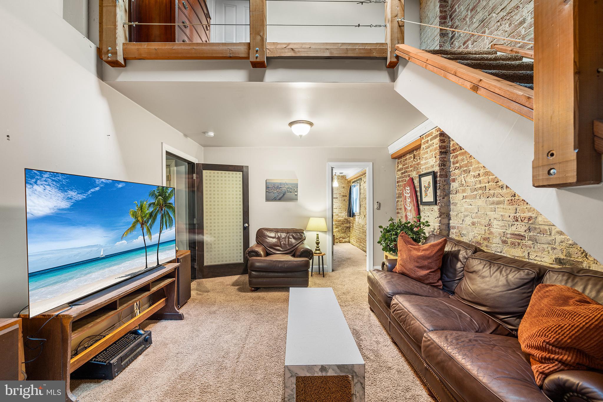 1506 E WILT STREET 14