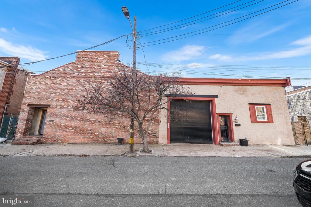 1506 E WILT STREET 14
