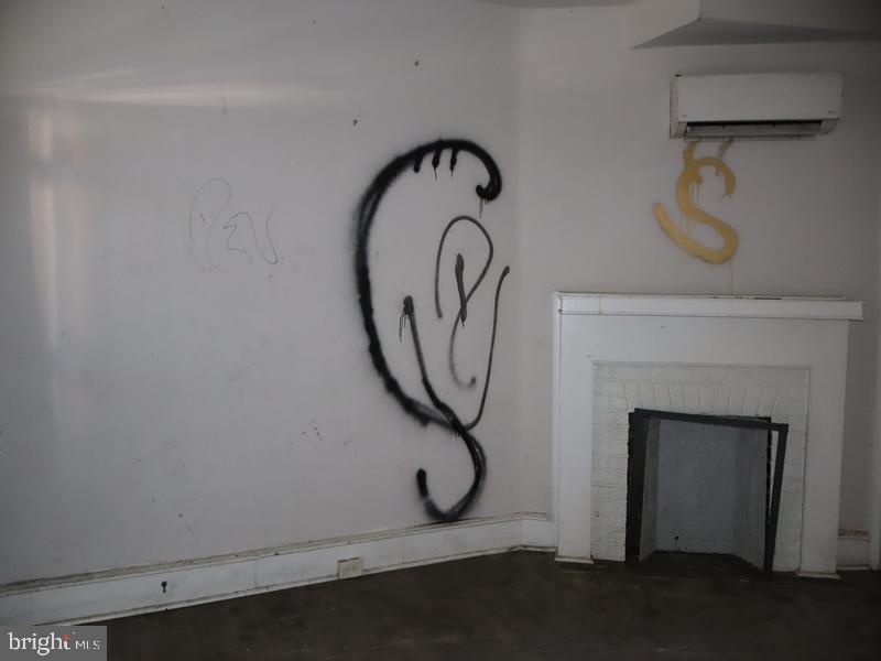 2516 W SOMERSET STREET