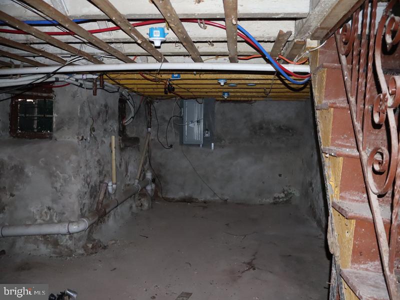 2516 W SOMERSET STREET