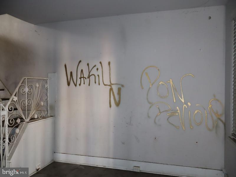 2516 W SOMERSET STREET