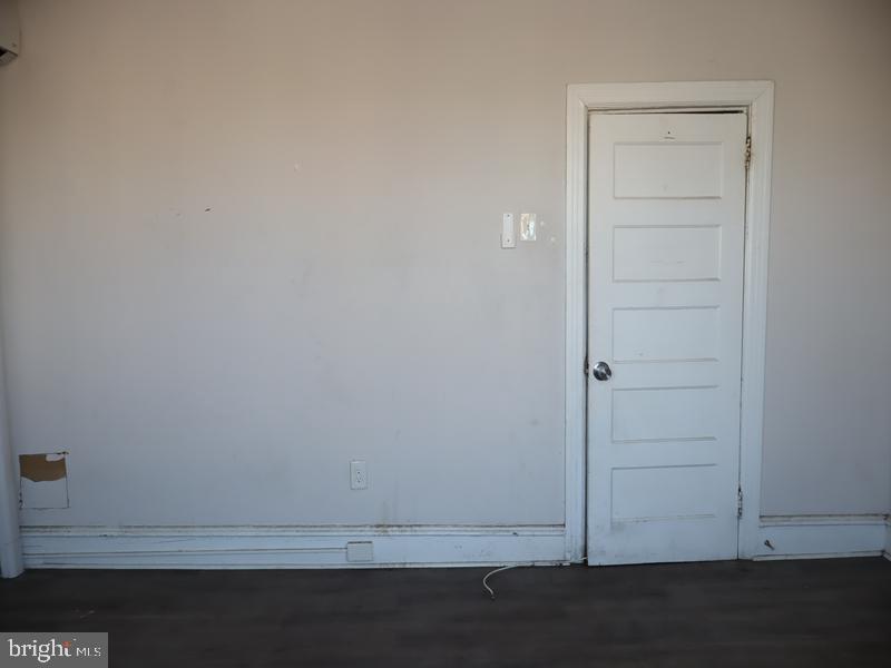 2516 W SOMERSET STREET