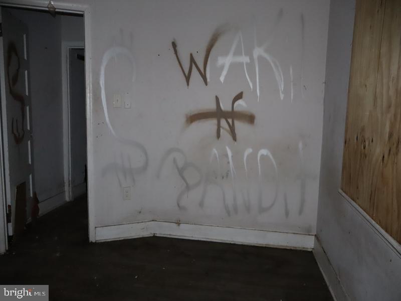 2516 W SOMERSET STREET