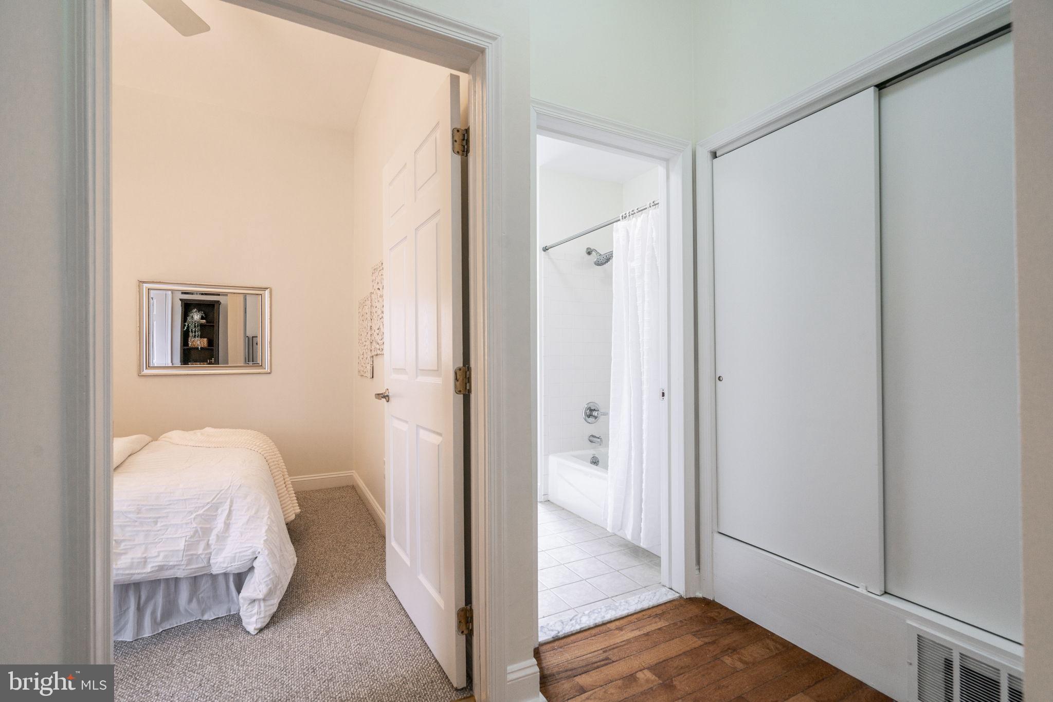 1500 MOUNT VERNON STREET 2R