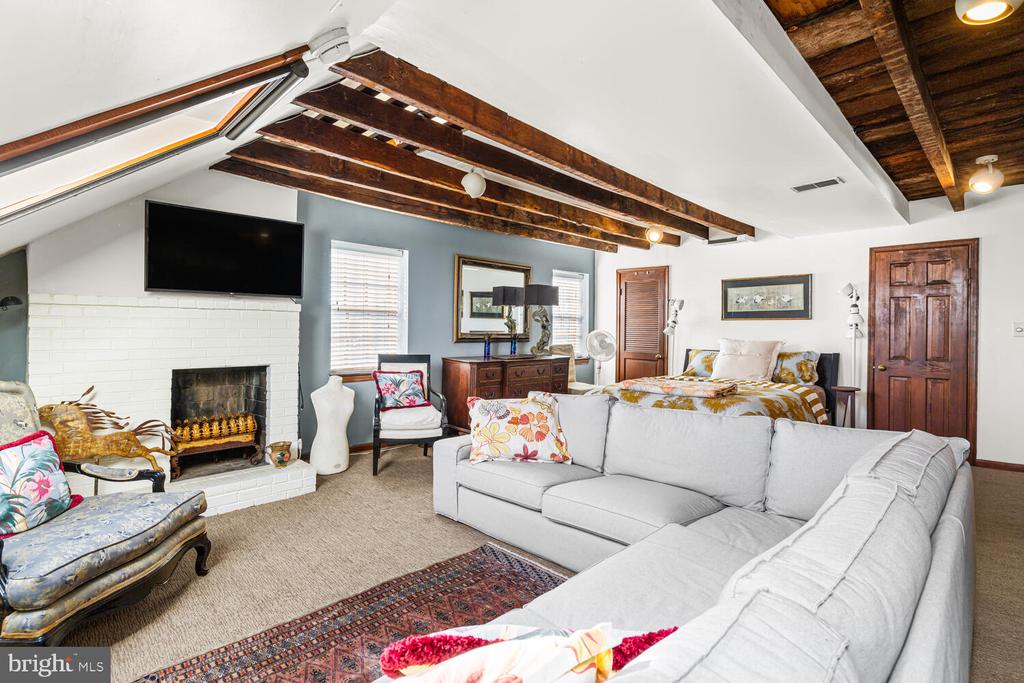 516 S 3RD STREET 3