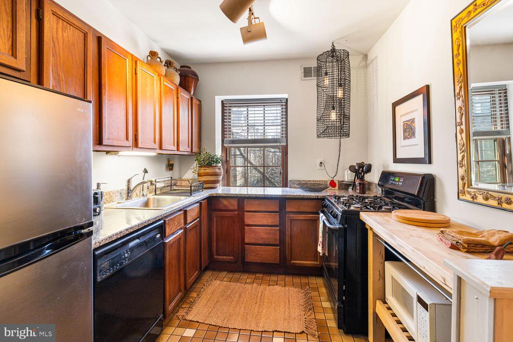 516 S 3RD STREET 3