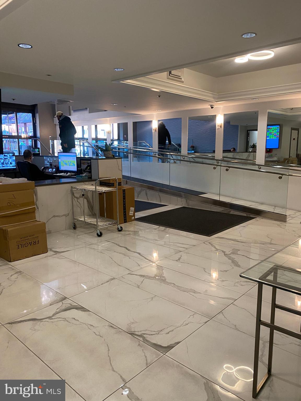 200 LOMBARD STREET 10 633