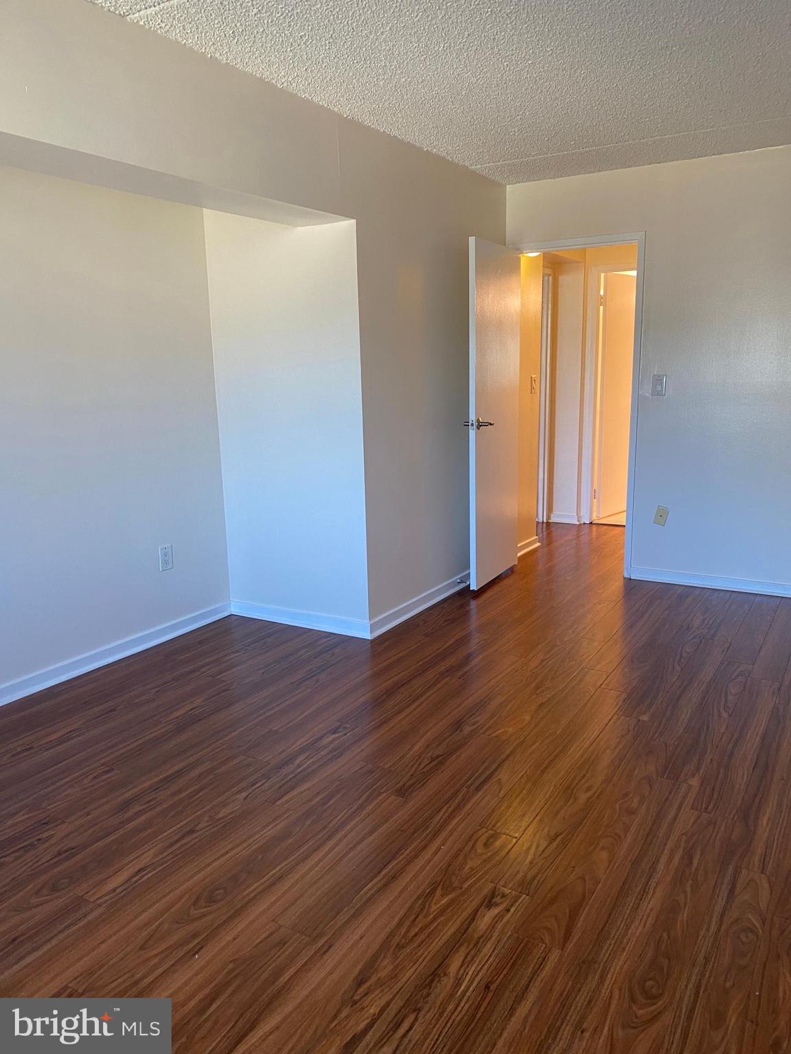 200 LOMBARD STREET 10 633