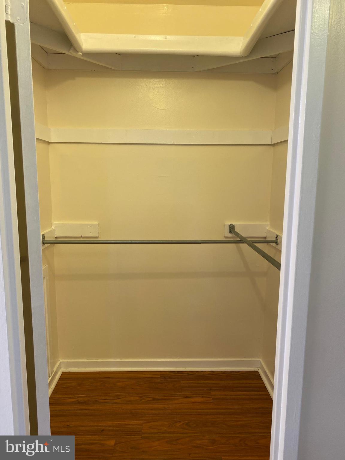 200 LOMBARD STREET 10 633