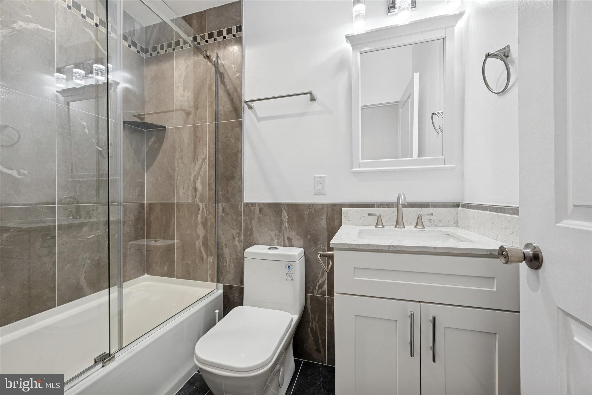 1327 S HOLLYWOOD STREET