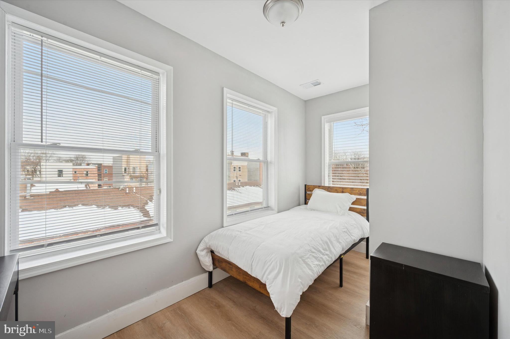 1719 W NORRIS STREET