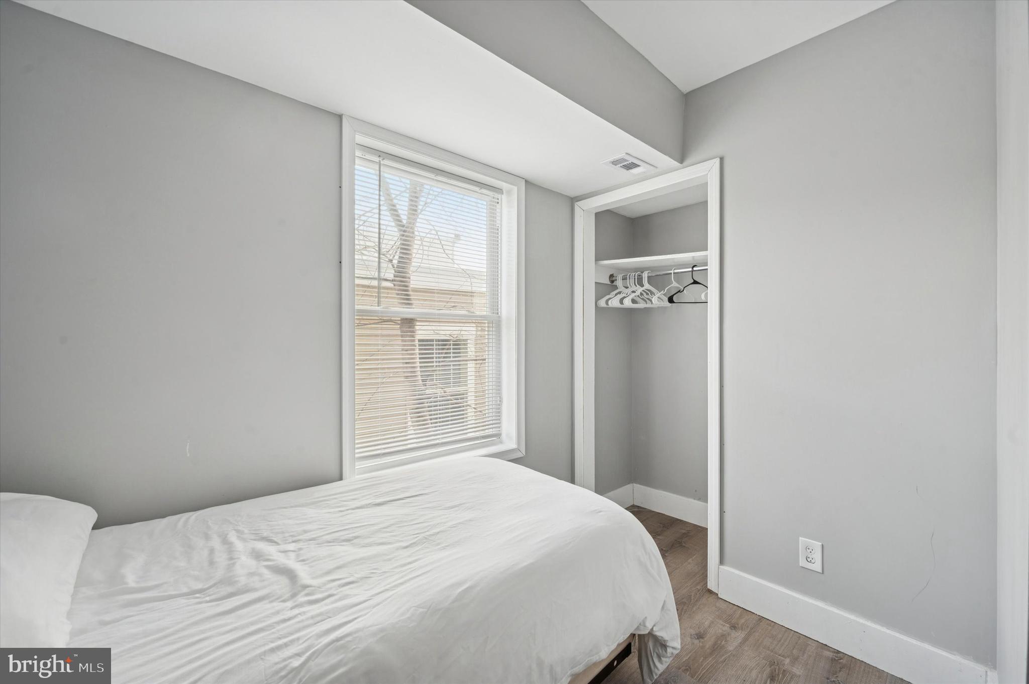 1719 W NORRIS STREET