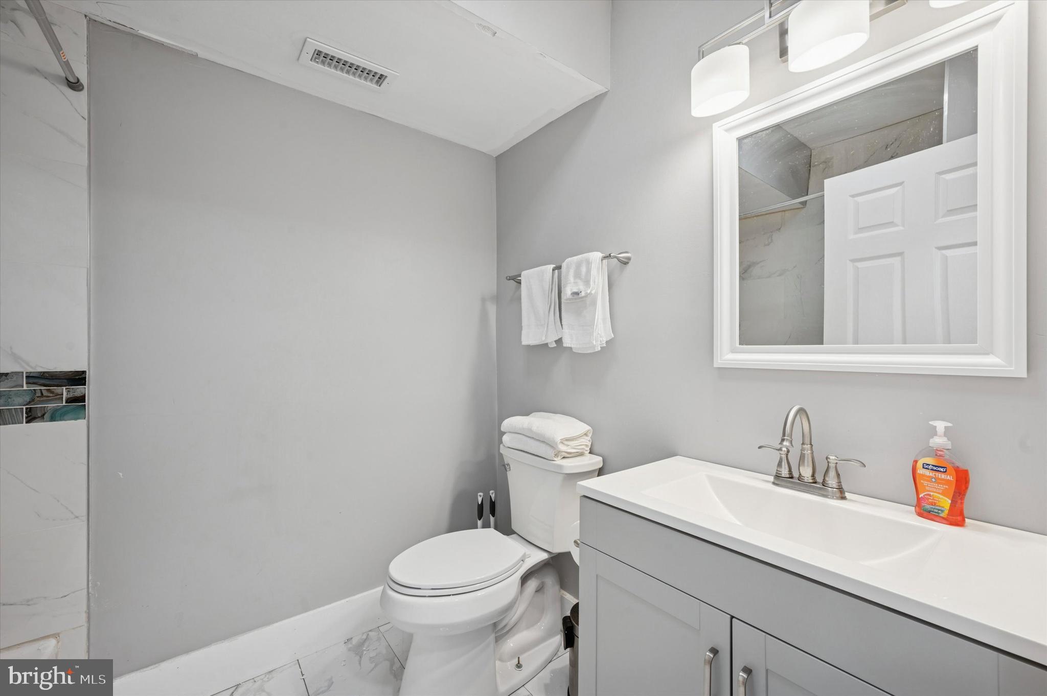 1719 W NORRIS STREET