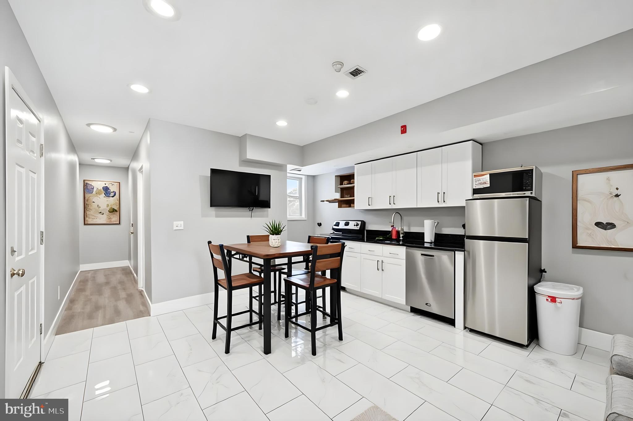 1719 W NORRIS STREET