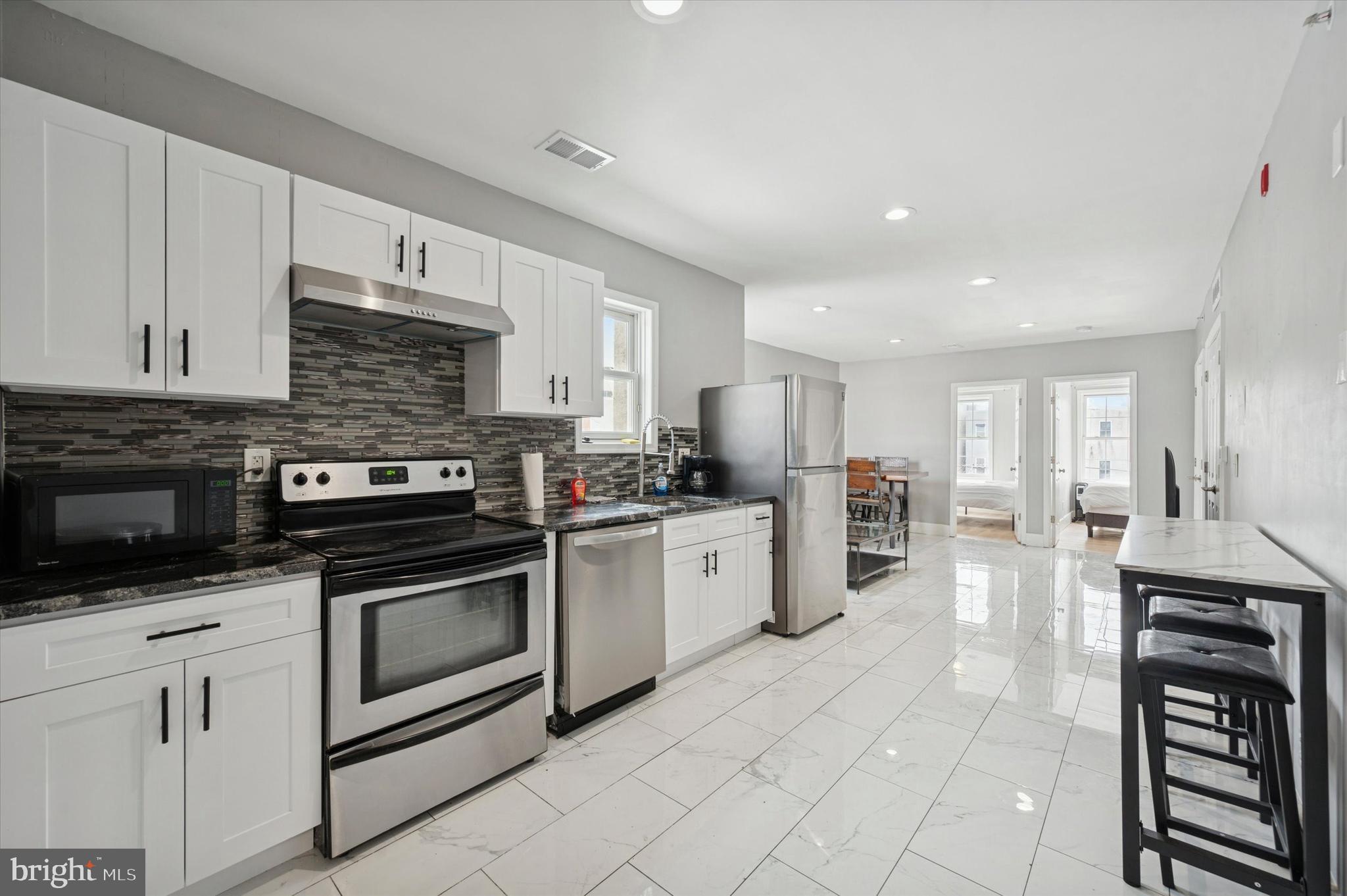 1719 W NORRIS STREET