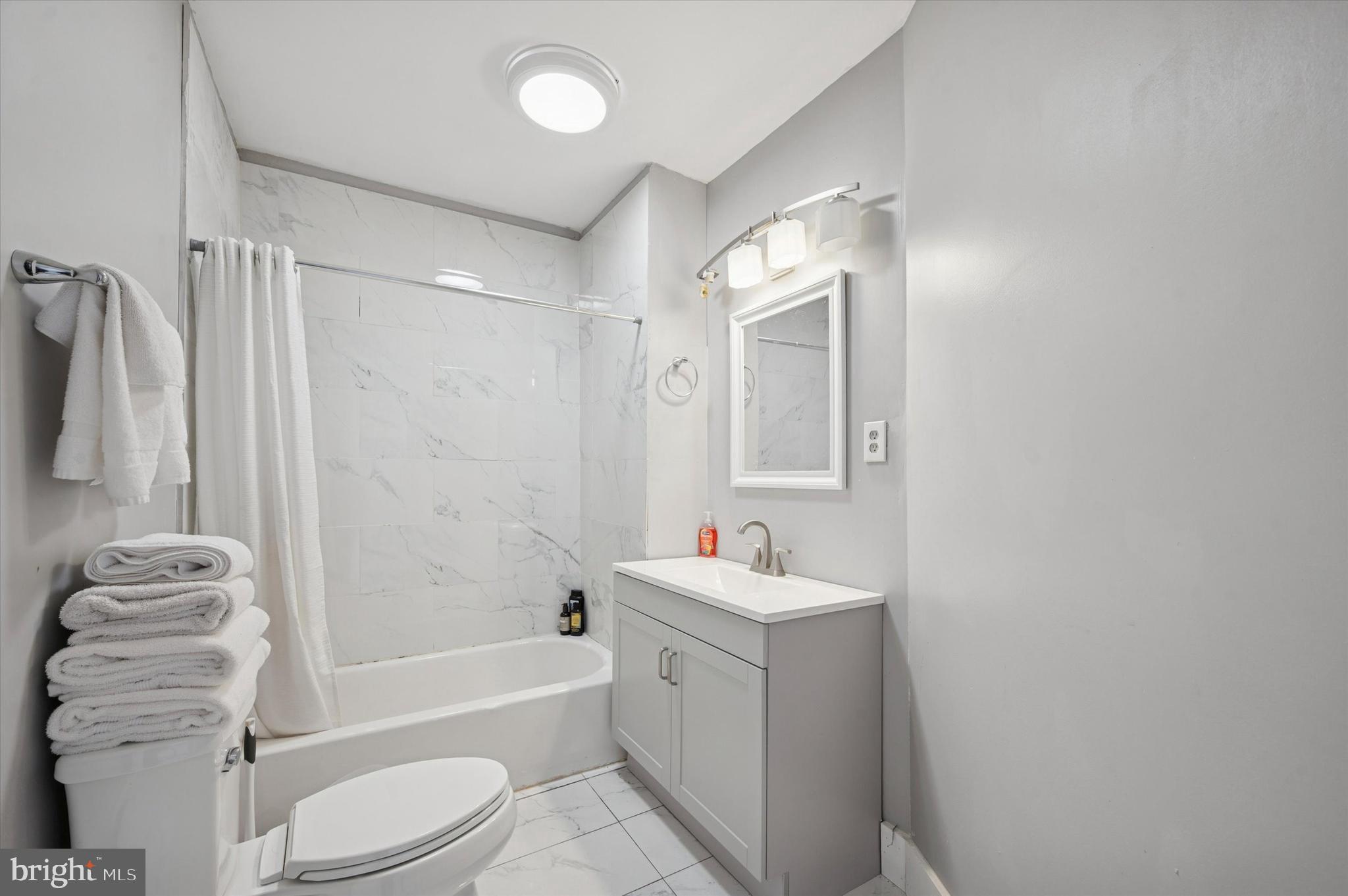 1719 W NORRIS STREET