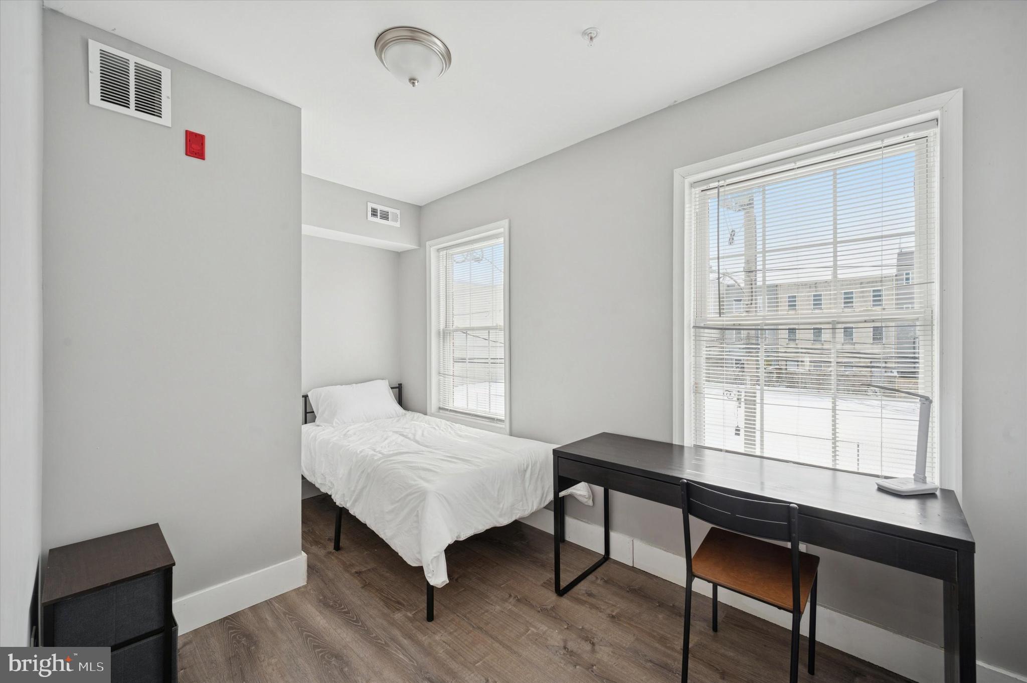 1719 W NORRIS STREET