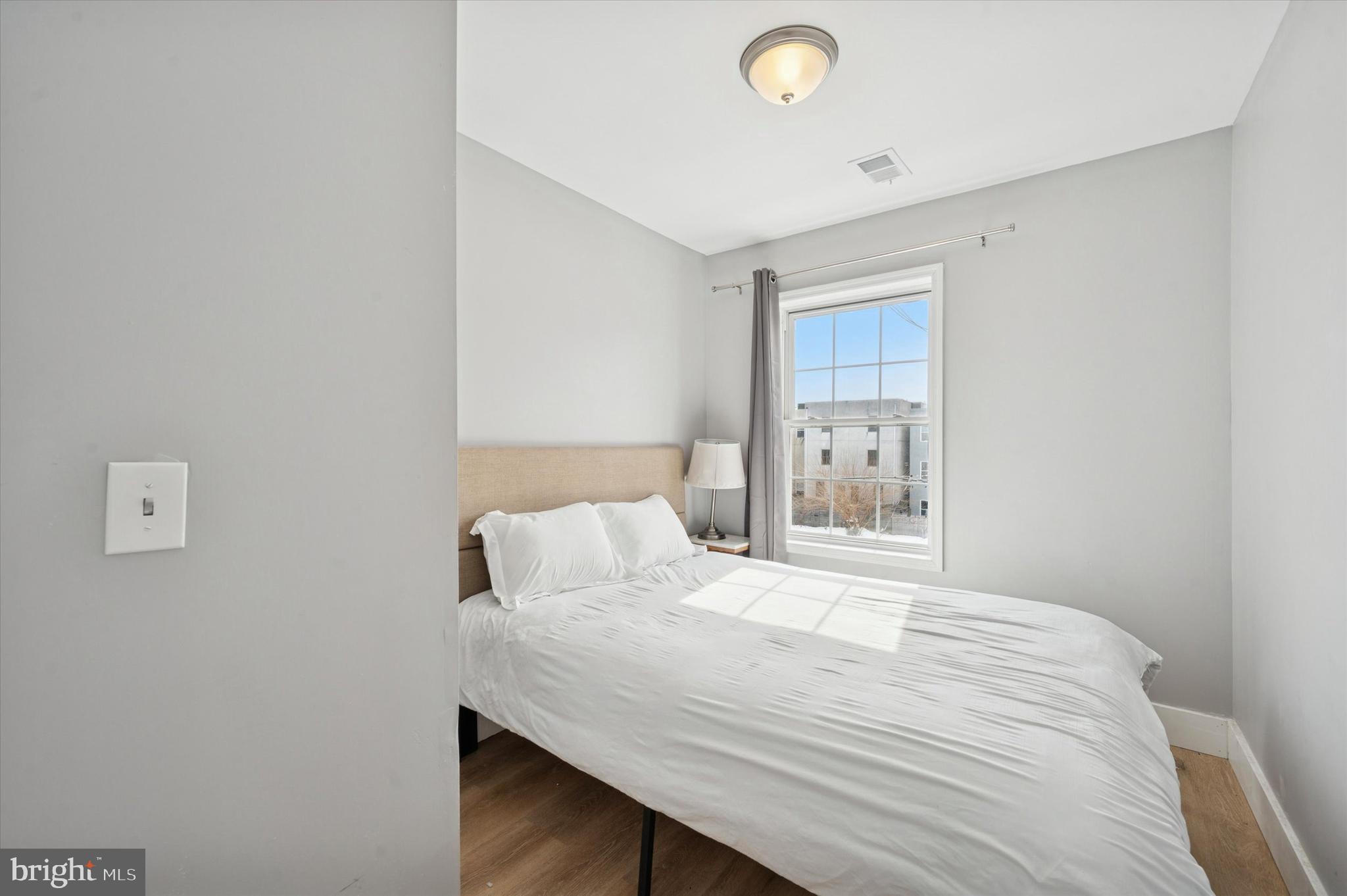 1719 W NORRIS STREET