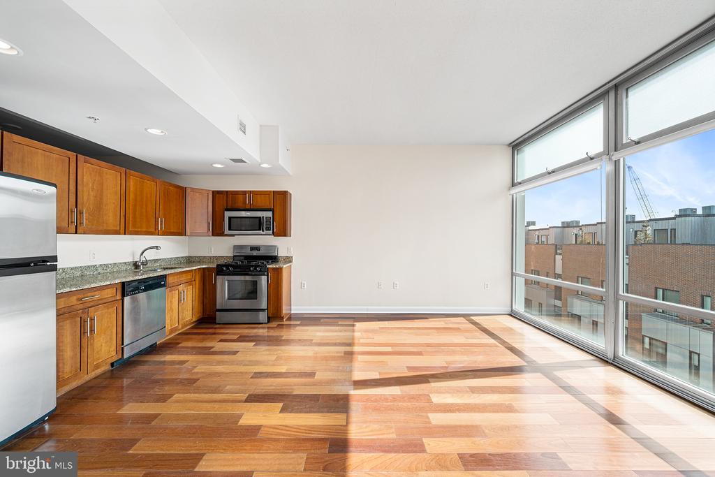 22 S FRONT STREET 502
