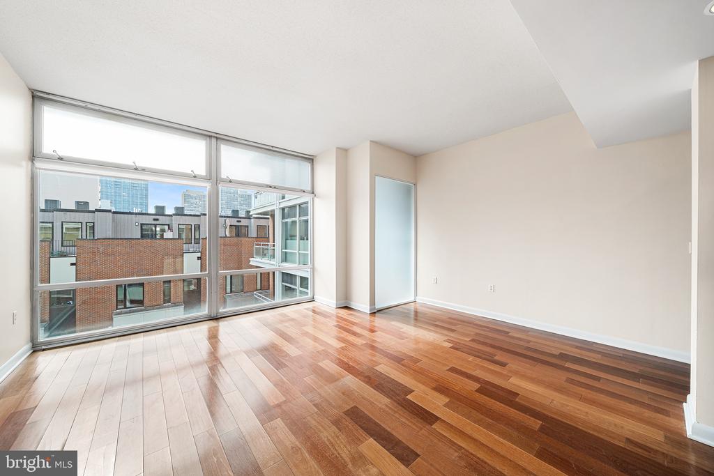 22 S FRONT STREET 502
